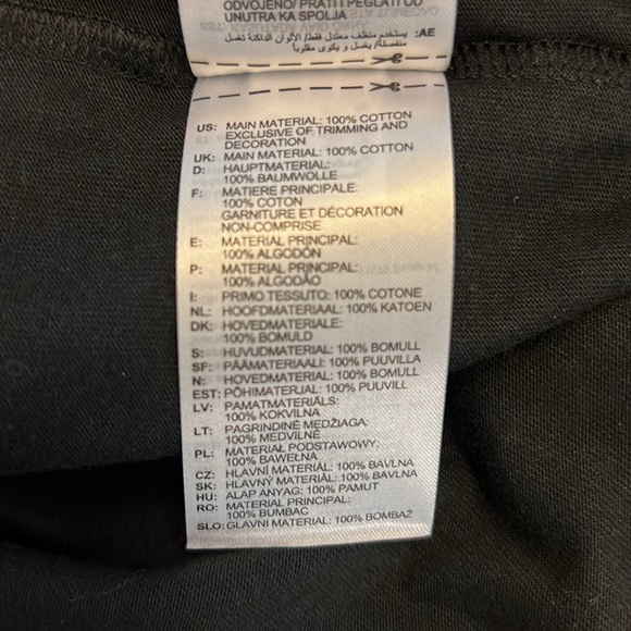 NWT Adidas Adicolor Essentials Tee - Picture 4 of 4